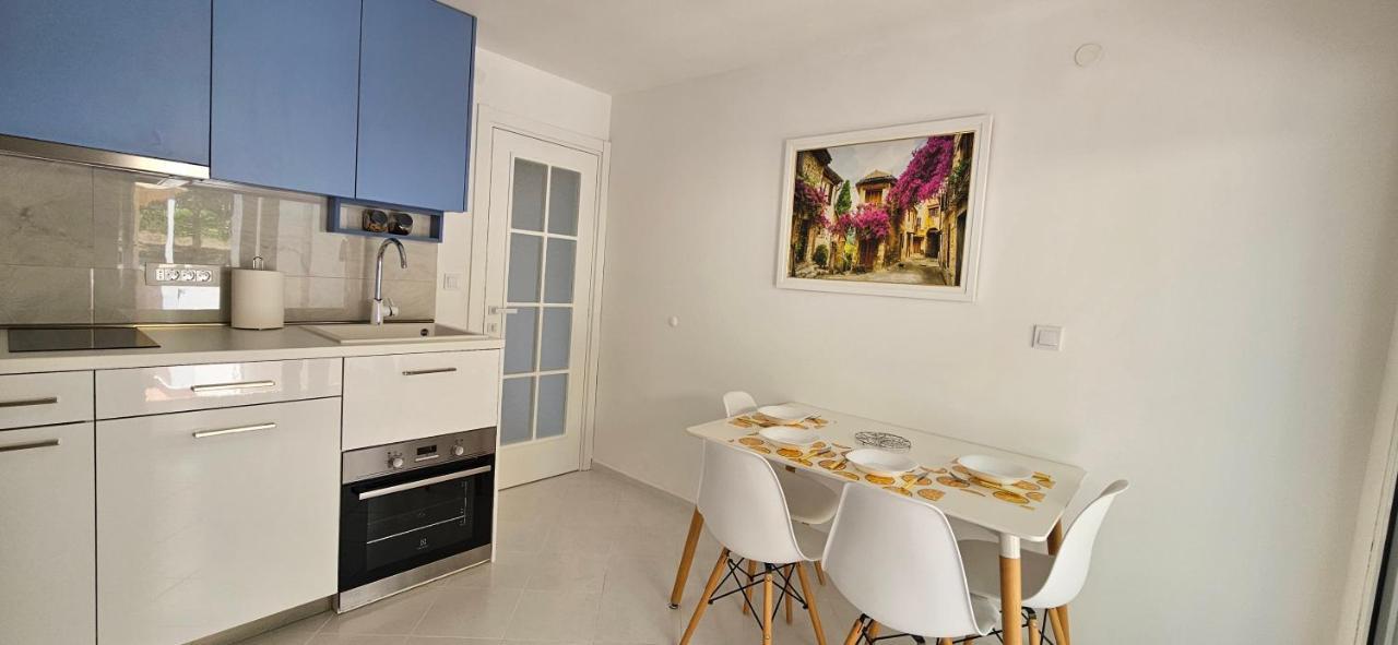 Sea View Apartment Aria Petrovac Exterior foto